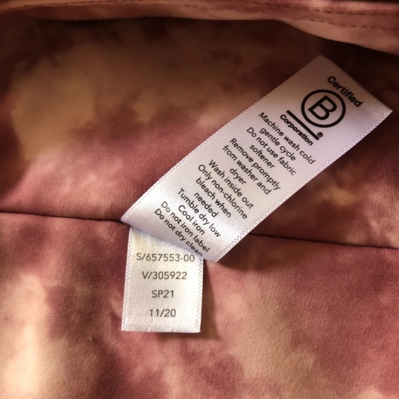 Athleta Women's Tie Dye Capri Legging Size 1X - Picture 12 of 12